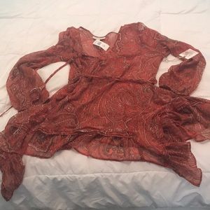 Jessica Simpson maternity light weight top